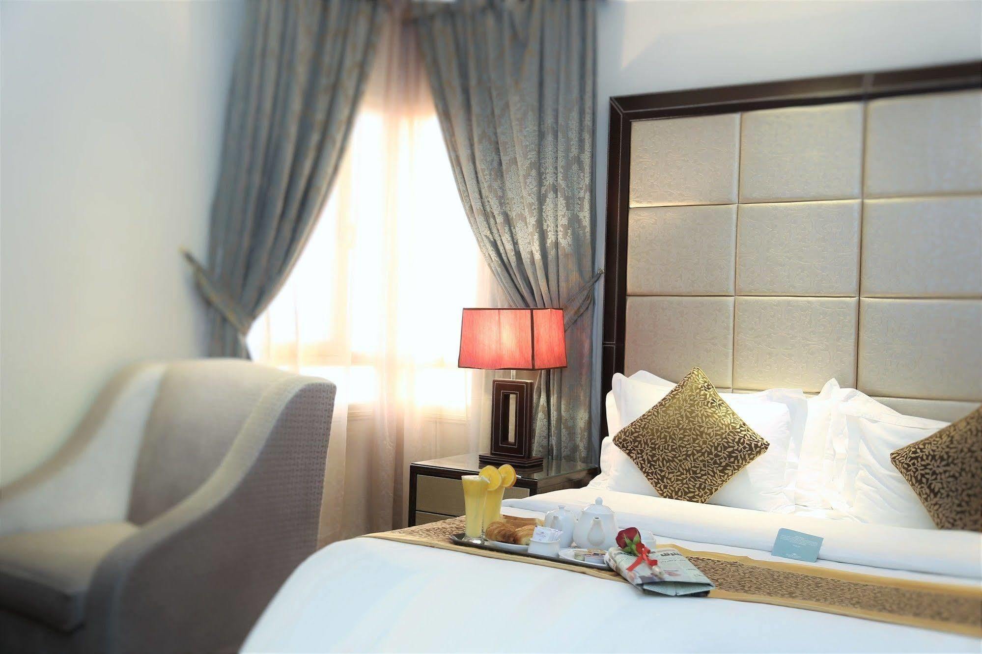 Aparthotel Boudl Kuwait Al Fahahil Kuwait City Exterior foto