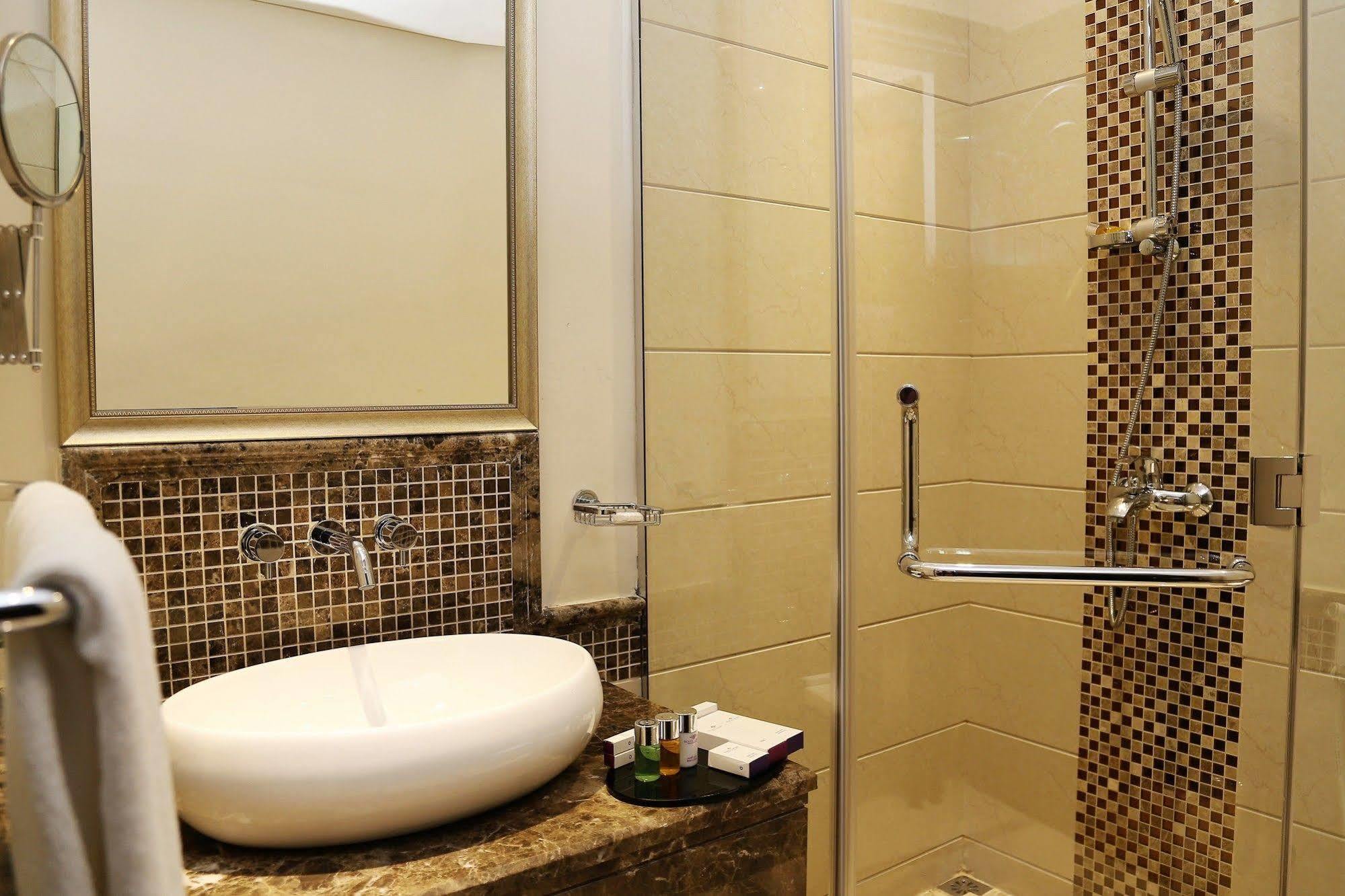 Aparthotel Boudl Kuwait Al Fahahil Kuwait City Exterior foto